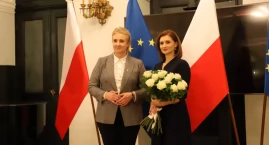Katarzyna Sójka pożegnała się z resortem przyznając hojne nagrody