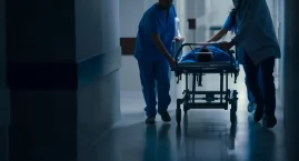 Po 1,5 roku w śpiączce kolejny pacjent opuszcza klinikę 
