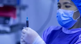 Dawka przypominająca dla osób 40-59 lat – ruszają szczepienia przeciwko COVID-19