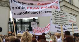 Pielęgniarki i położne bronią samodzielności w POZ