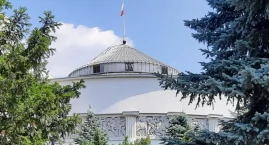 Sejm przegłosował nowelizację prawa farmaceutycznego: mniej biurokracji dla podmiotów odpowiedzialnych