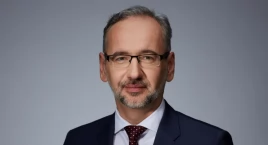 Atak na Adama Niedzielskiego. Były minister zdrowia pobity, sprawcy zatrzymani przez policję
