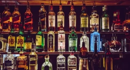 Zakaz sprzedaży alkoholu na stacjach i nocą? Minister zdrowia Jolanta Sobierańska-Grenda popiera propozycje