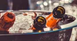 Prohibicja po polsku: czy zakaz nocnej sprzedaży alkoholu przetrwa test konstytucyjny?