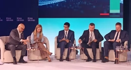 Wynagrodzenia dla medyków. Wiceminister Katarzyna Kęcka: „Nie możemy zostawić wynagrodzeń w spokoju społecznym”