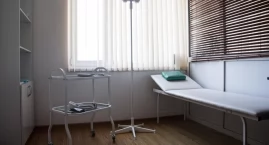 Resort zdrowia zwleka, a przyszłość centrów zdrowia psychicznego wciąż niepewna