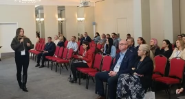 Zdrowie psychiczne ratowników medycznych: „Empatia zaczyna się od siebie” 