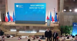 Donald Tusk zapewnia, że Fundusz „nie jest bankrutem”. Wykluczył podniesienie składki zdrowotnej
