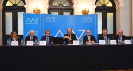 Nowy podział kompetencji w kierownictwie MZ i spore zaskoczenie