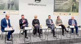 Bezpłatna infolinia Helpline dla pacjentów i opiekunów. Razem w chorobie Alzheimera