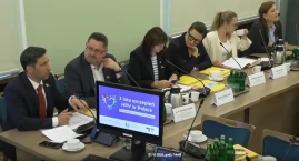 Sejm: „Szczepmy synów. Nie sprowadzajmy tego tylko d&hellip;