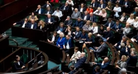 232 ręce w górze. Sejm przyjął „Lex szarlatan”