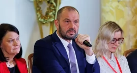 Jakub Szulc o nowych pensjach lekarzy: na jeden etat&hellip;