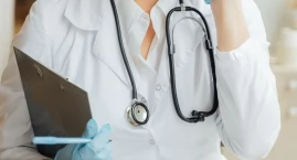Sondaż IBRiS: Polacy chcą rozdzielenia pracy lekarzy&hellip;