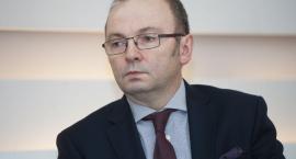 Fizjoterapia: M. Krawczyk ostro o nowym zarządzeniu NFZ. Tania siła robocza
