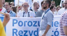 Rezydenci apelują do K. Radziwiłła ws. wynagrodzeń