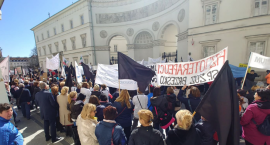 Manifestacja przed Ministerstwem Zdrowia