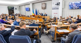 Przesunięcie kosztów finansowania świadczeń z MZ do NFZ. Senat jest przeciw