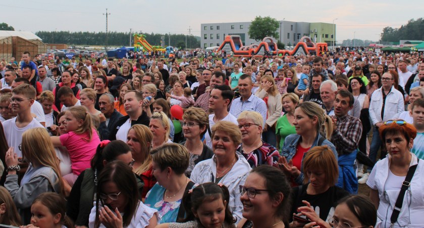 Tak mieszkańcy bawili się na Powitaniu Lata w Bielanach