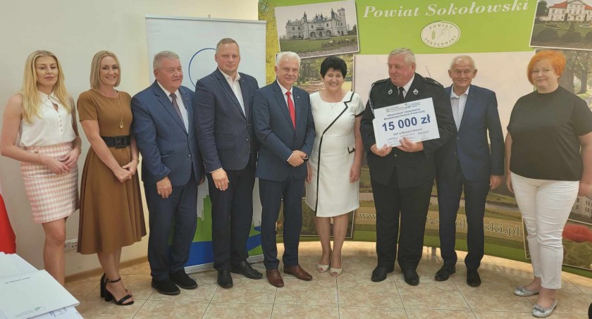 Pieniądze dla strażaków z powiatu sokołowskiego