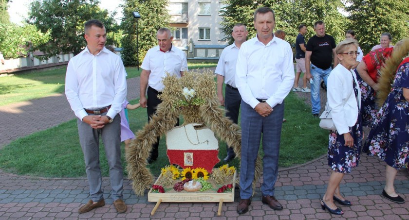 W Kosowie Lackim dziękowali rolnikom za plony