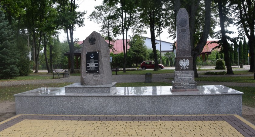 Zakończyła się renowacja pomnika w Jabłonnie Lackiej