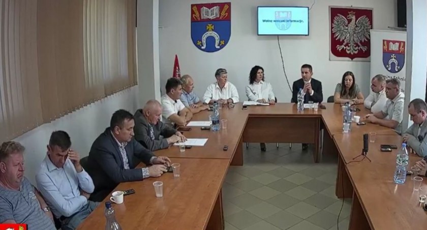 Dlaczego o bakteriach w wodzie z wodociągu ludzie dowiadują się z ambony w kościele?