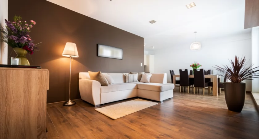 Intrygująca przestrzeń: jak stylowo i funkcjonalnie zaprojektować salon?