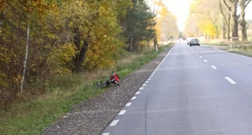 82-letni kierowca citroena uderzył w rowerzystę
