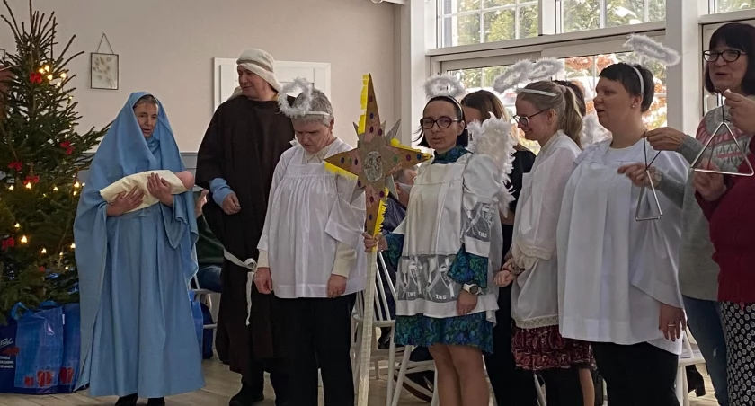 Świąteczna integracja z jasełkami i kolędowaniem