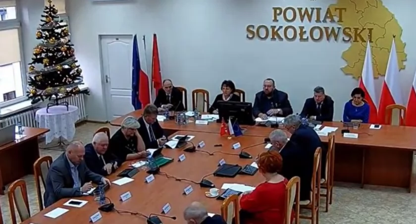 Budżet powiatu na 2024 r. - najdłużej debatowano o oświacie