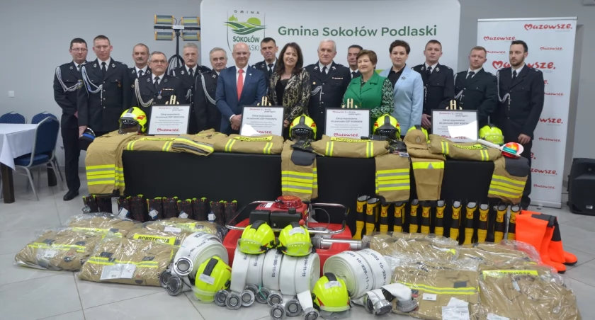 Cztery jednostki OSP dostały sprzęt strażacki