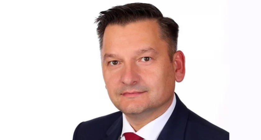Oddzielmy wreszcie samorząd od wielkiej polityki