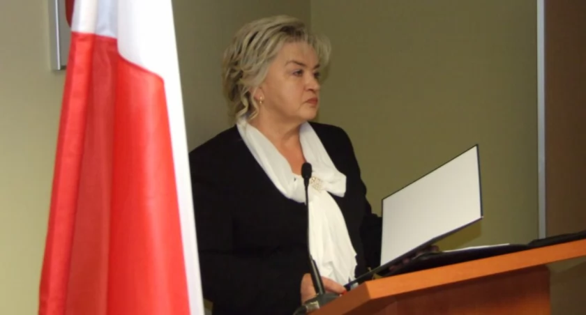 Ile będzie zarabiać nowa wójt w Sterdyni?