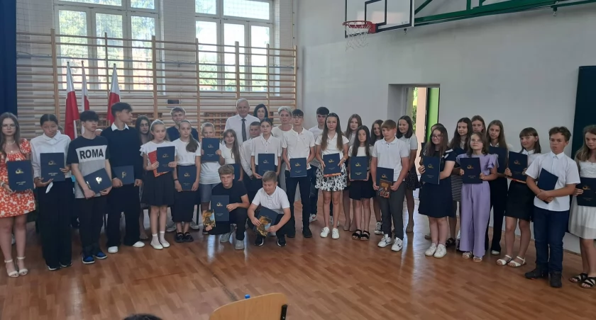 Gmina Repki przyznała stypendia 43 uczniom
