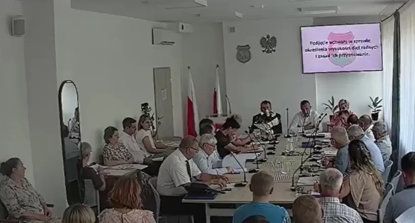 Nie zgodzili się, by radny miał 2 tysiące złotych diety miesięcznie