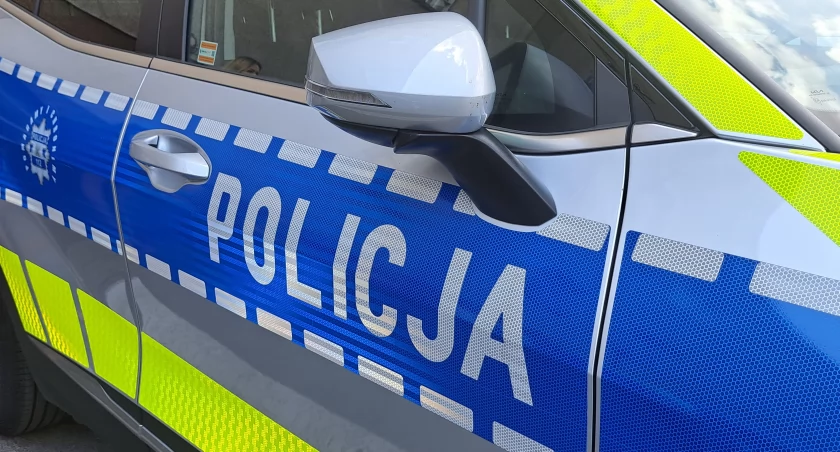 Troje dzieci w szpitalu po zderzeniu dwóch samochodów w Sterdyni