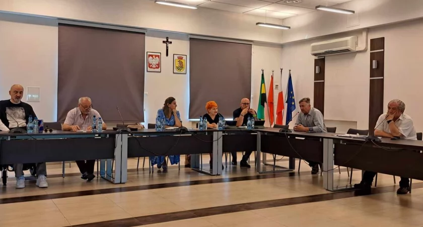 Długo dyskutowali o odbiorze odpadów oraz o czystości w mieście