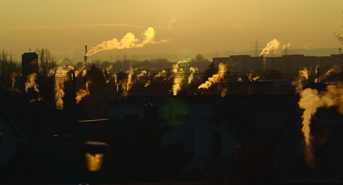 Mazowsze przyspiesza walkę ze SMOGIEM