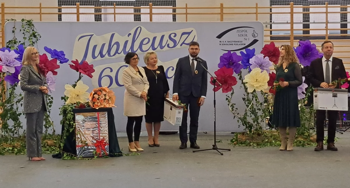 „Szara Szkoła” świętowała jubileusz w gronie wielu gości