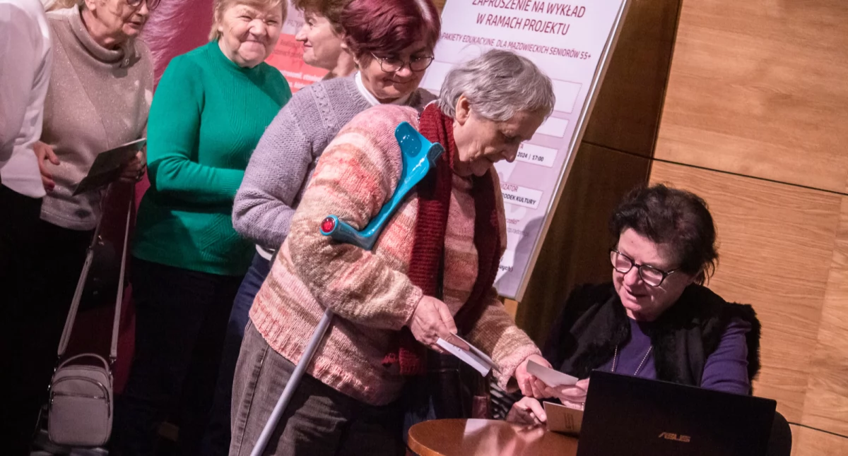 Na Sokołowskim Uniwersytecie Trzeciego WIeku o sekretach zaginionych skarbów