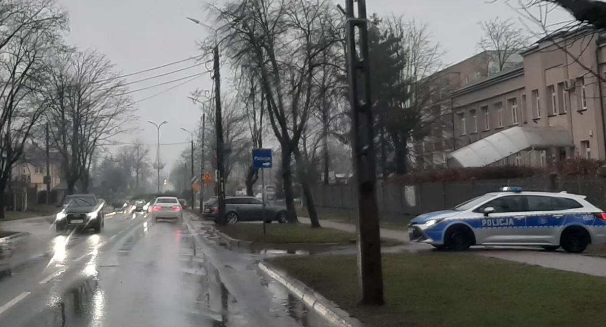 73-letni rowerzysta trafił do szpitala