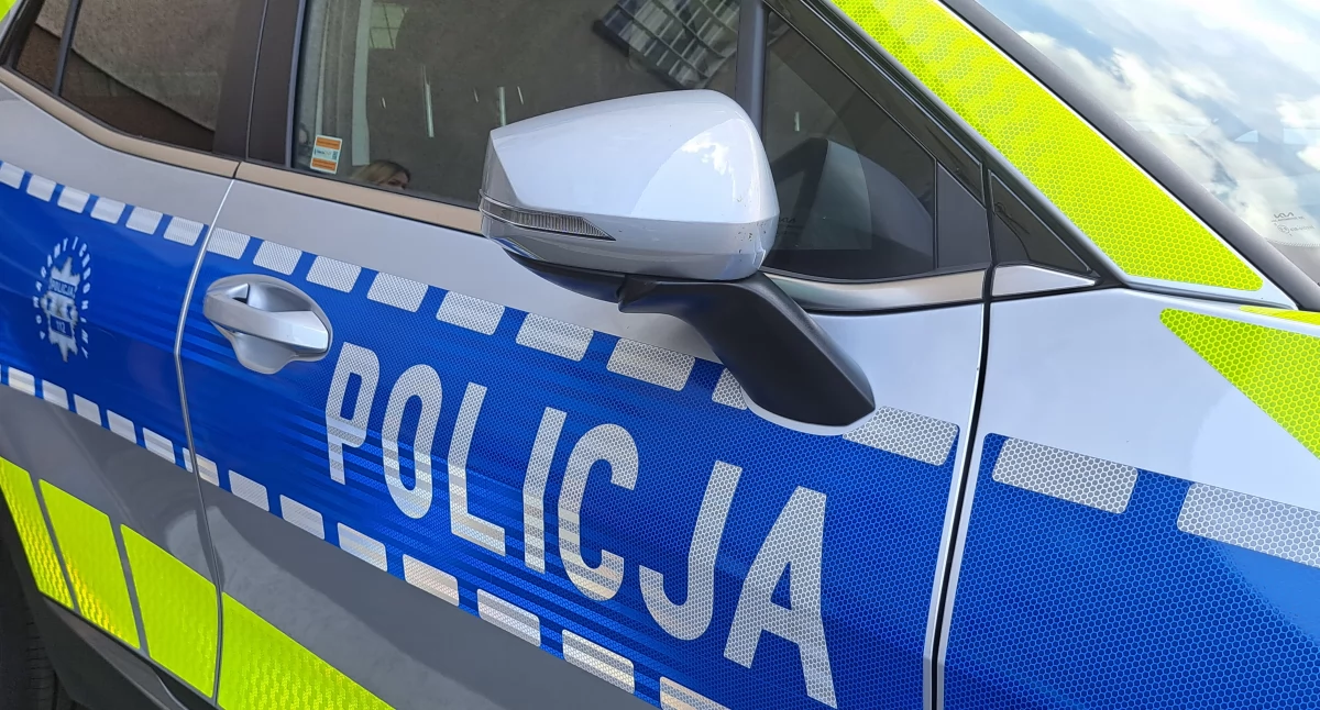 39-latek w volkswagenie, 17-latek w BMW. Obaj nie powinni kierować.