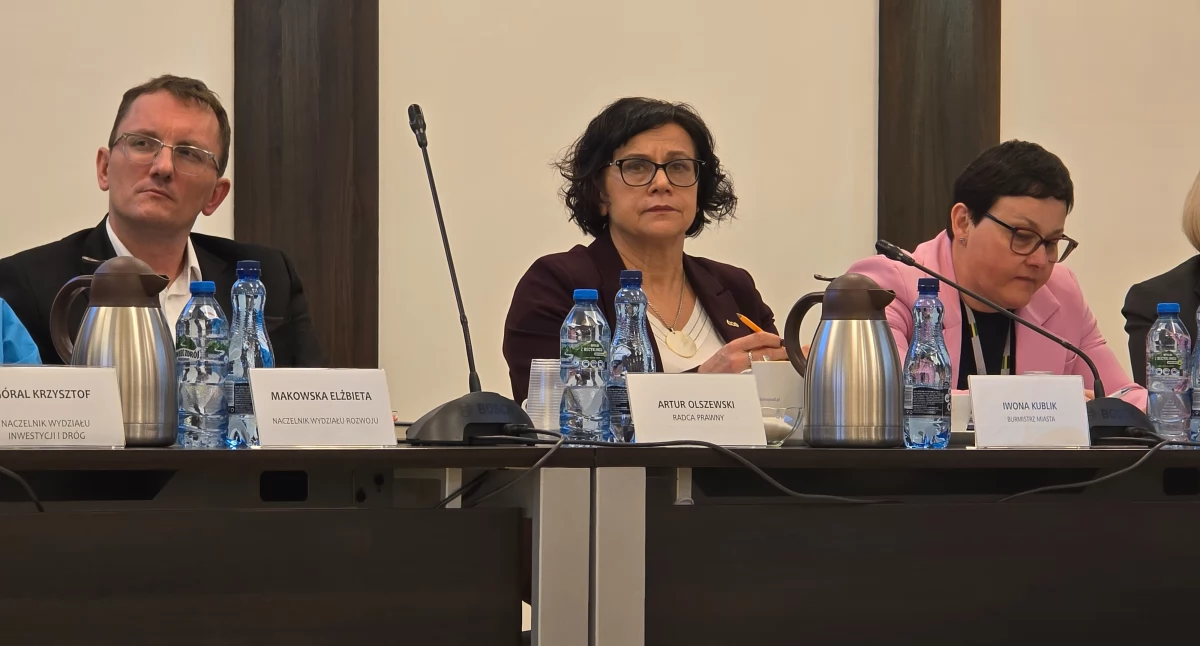 Burmistrz Iwona Kublik na sesji: dzieci nie mogą bać się szkoły!