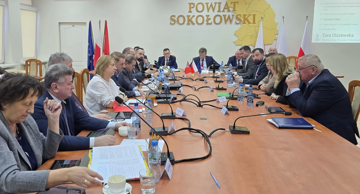 Czy powiatowa koalicja jest zagrożona? Zebraliśmy opinie w tej sprawie.