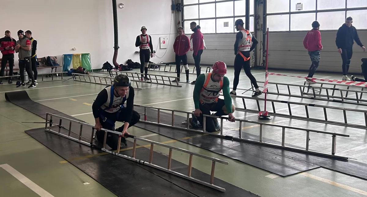 Strażacy z całej Polski rywalizowali w turnieju drabin hakowych