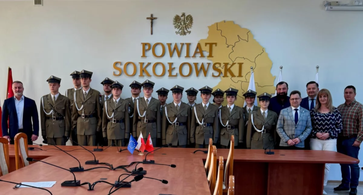 Kompania Reprezentacyjna ZS nr 1 w Sokołowie Podlaskim najlepsza na Mazowszu!