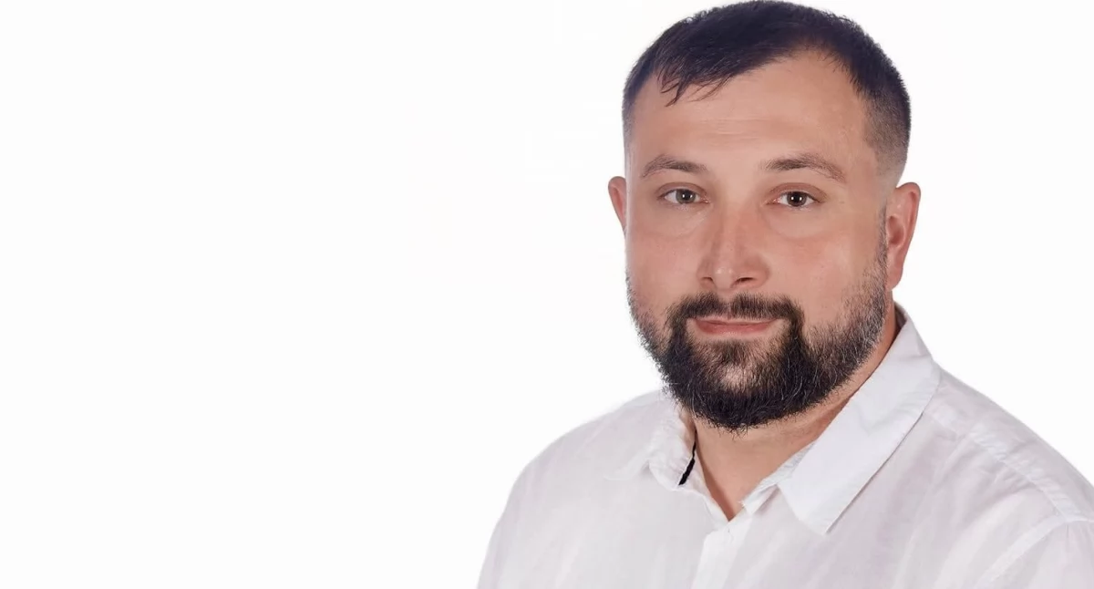 Radny Maciej Osiński: każda decyzja dotycząca edukacji dzieci powinna być poprzedzona szerokimi konsultacjami i dogłębną analizą