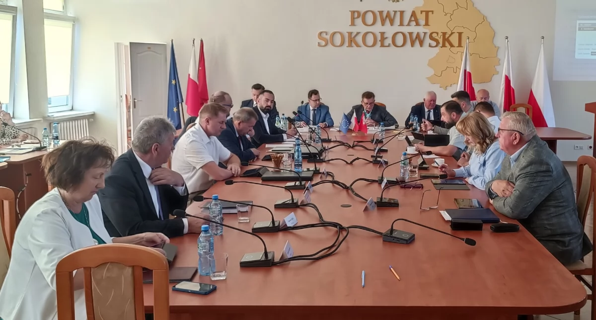 Radni PiS i PSL razem przeciw zarządowi powiatu. Powodem szokująca sprawa MOS.