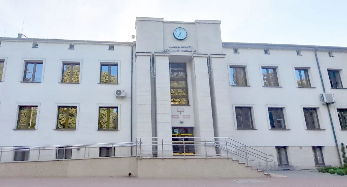 Urząd Miasta w Sokołowie w poniedziałki wraca do pracy w godzinach 8-16